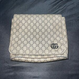 Vintage Gucci Beige Monogram GG Flap hand messenger Bag